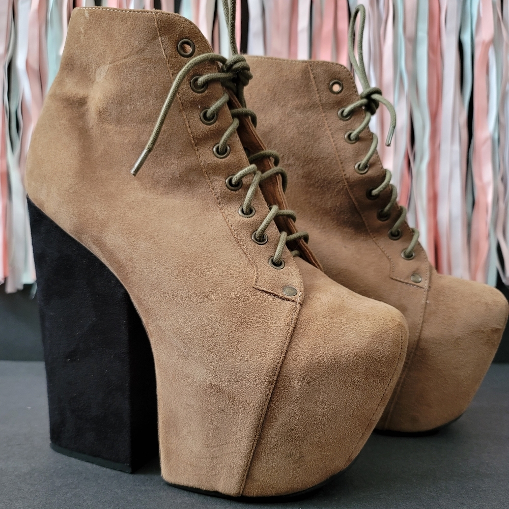 Jeffrey Campbell Freda